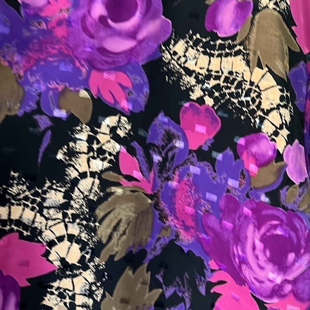 Fitting Image 2 pc. Black/ purple/ gold skirt and top. Size 22W. Beautiful - Picture 10 of 14